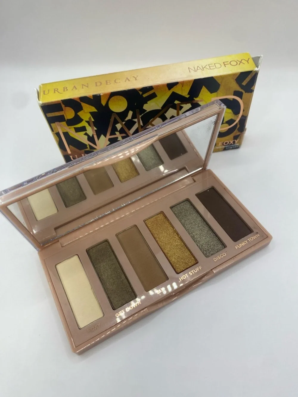 Urban Decay Naked‎ Foxy mini eyeshadow palette